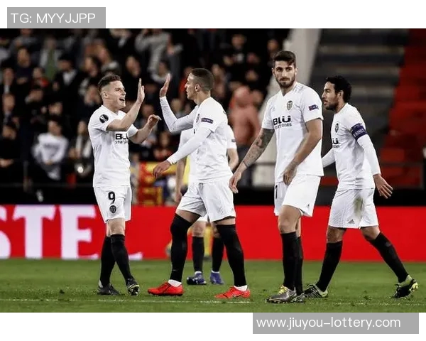 西甲第30轮焦点对决皇马迎战瓦伦西亚巴萨挑战皇家贝蒂斯分析